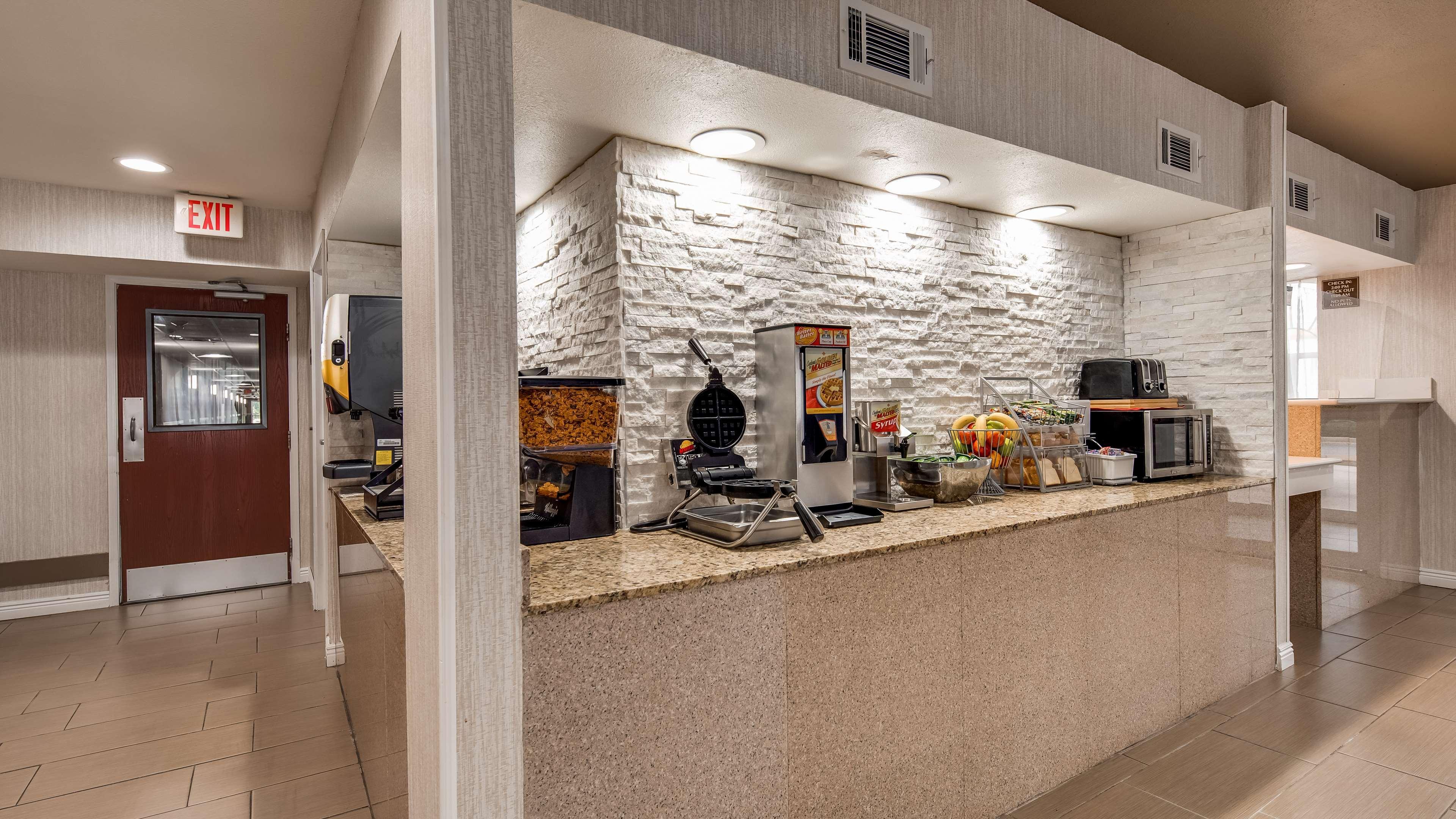Surestay Hotel By Best Western Alexandria Airport Exteriör bild