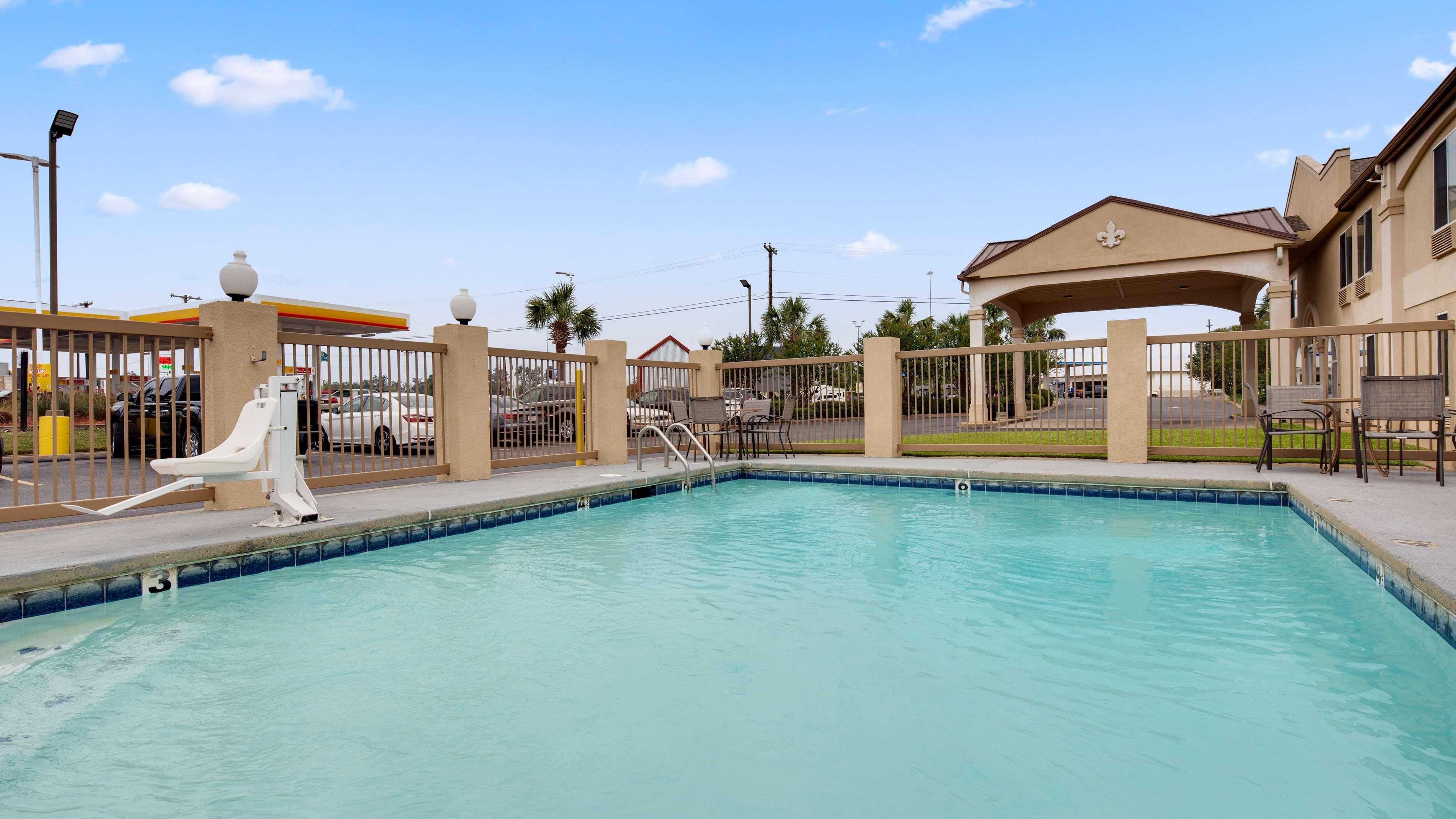 Surestay Hotel By Best Western Alexandria Airport Exteriör bild